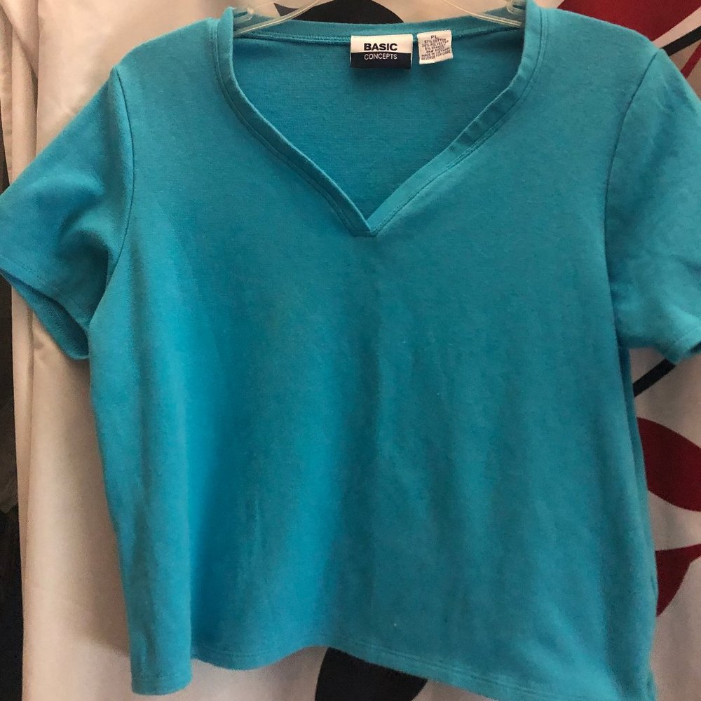 Basic Concepts Women Blue size PL top